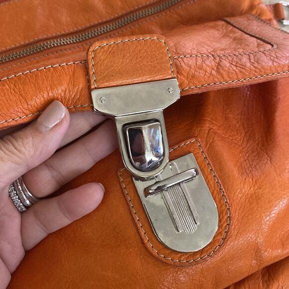 Roots Leather Side Saddle Cross Body Bag - Picture 7 of 13